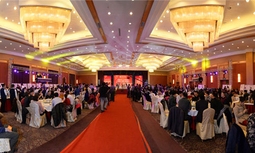 團(tuán)結(jié)凝聚 互助共贏——2015威龍公司迎新春聯(lián)誼會(huì)隆重舉行