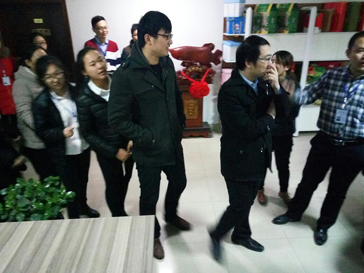 快樂(lè)工作，快樂(lè)生活